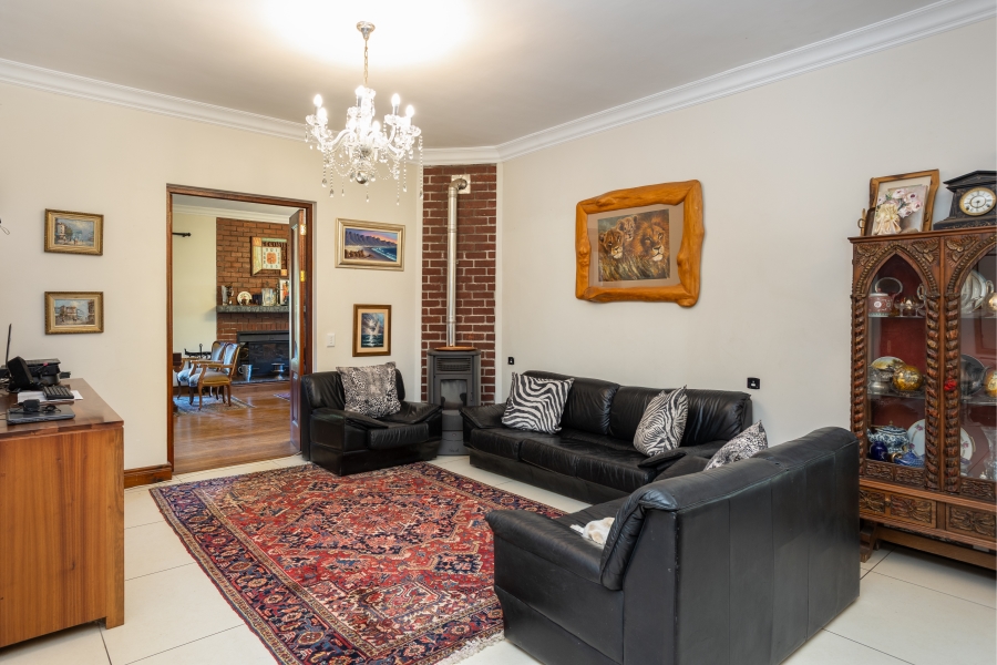 5 Bedroom Property for Sale in Val De Vie Estate Western Cape